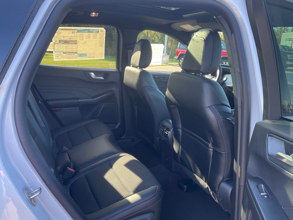 2026 Ford Escape Hybrid ST-Line Select