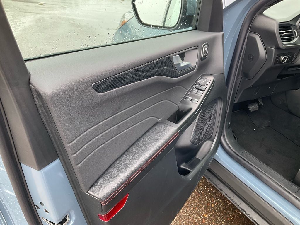 2026 Ford Escape ST-Line Elite