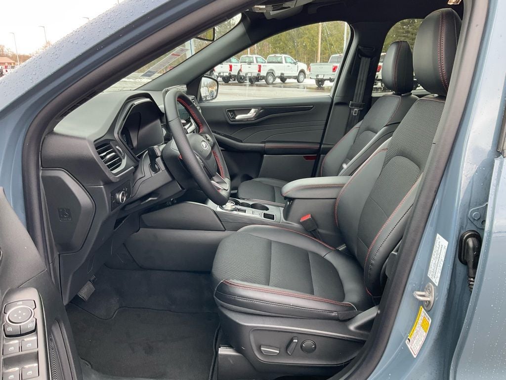 2026 Ford Escape ST-Line Elite