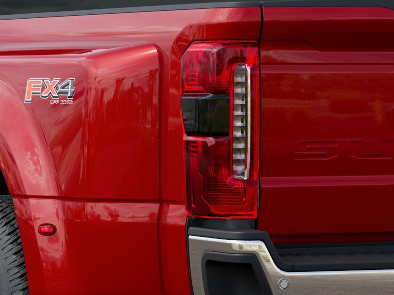 2027 Ford Super Duty Lariat DRW