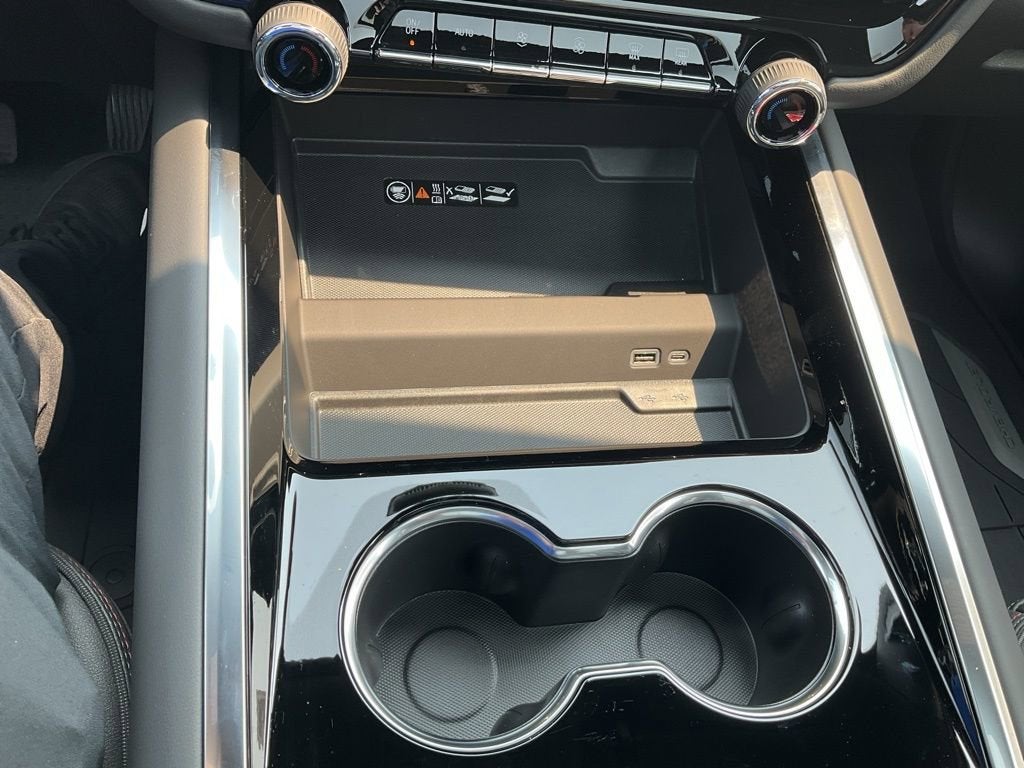 2025 Chevrolet Tahoe RST