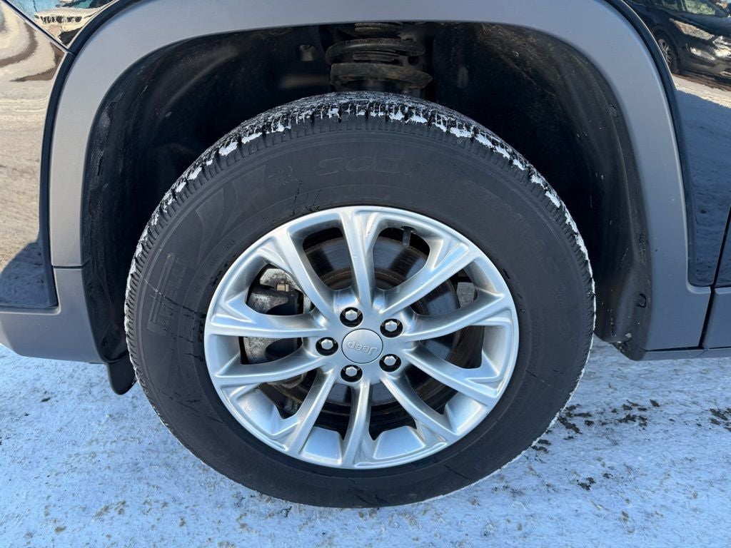 2022 Jeep Cherokee Latitude Lux 4x4