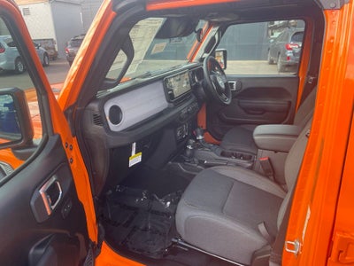 2026 Jeep Wrangler 4-Door Sport RHD 4x4