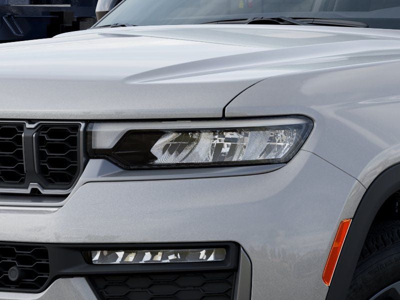 2026 Jeep Grand Cherokee Base