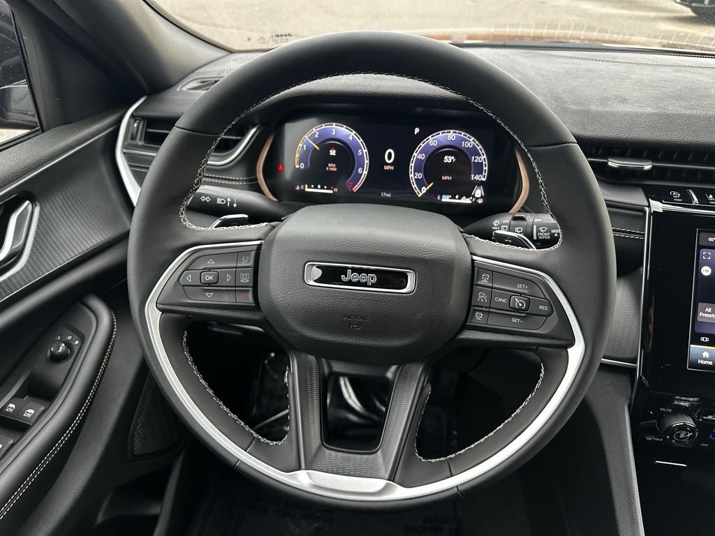 2025 Jeep Grand Cherokee GRAND CHEROKEE L ALTITUDE 4X4