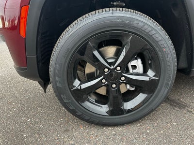 2025 Jeep Grand Cherokee GRAND CHEROKEE L ALTITUDE 4X4