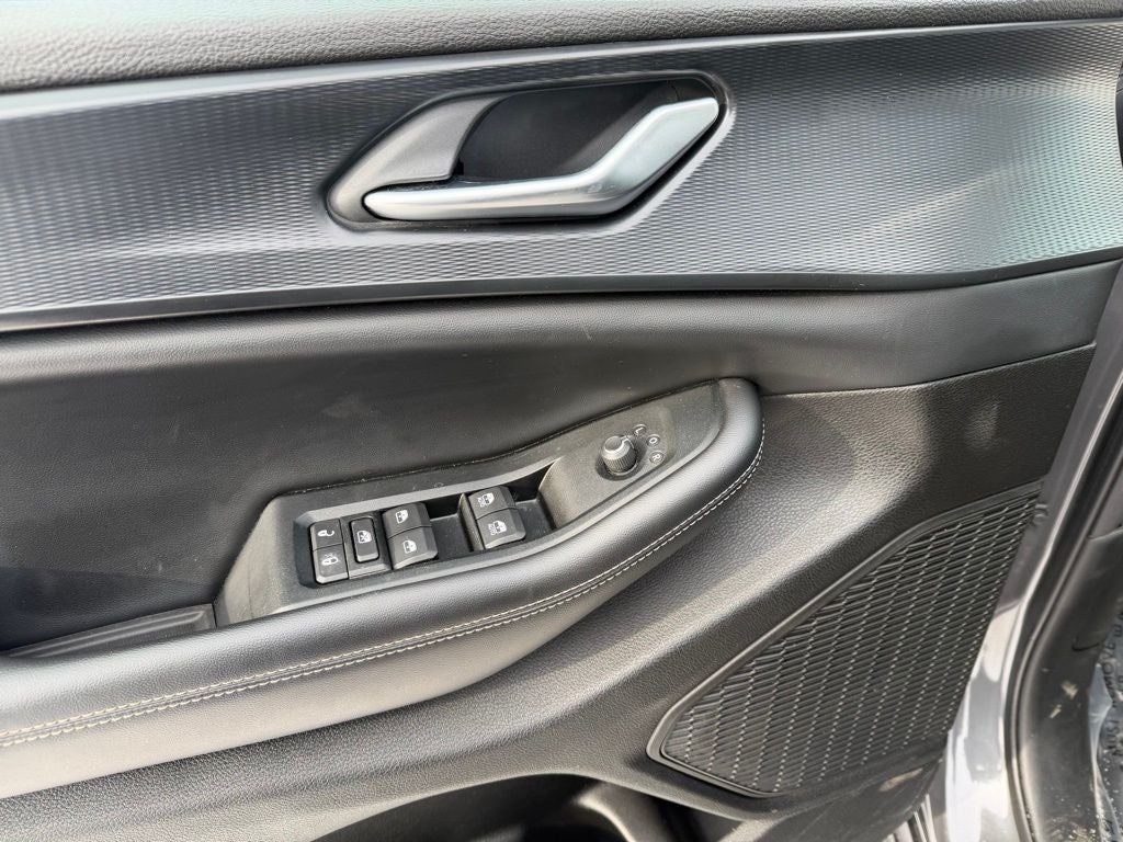 2023 Jeep Grand Cherokee L Laredo 4x4