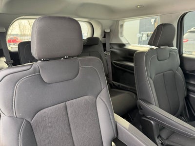 2023 Jeep Grand Cherokee L Laredo 4x4