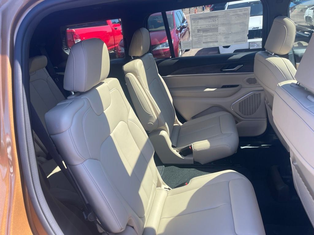 2026 Jeep Grand Cherokee GRAND CHEROKEE L LIMITED 4X4