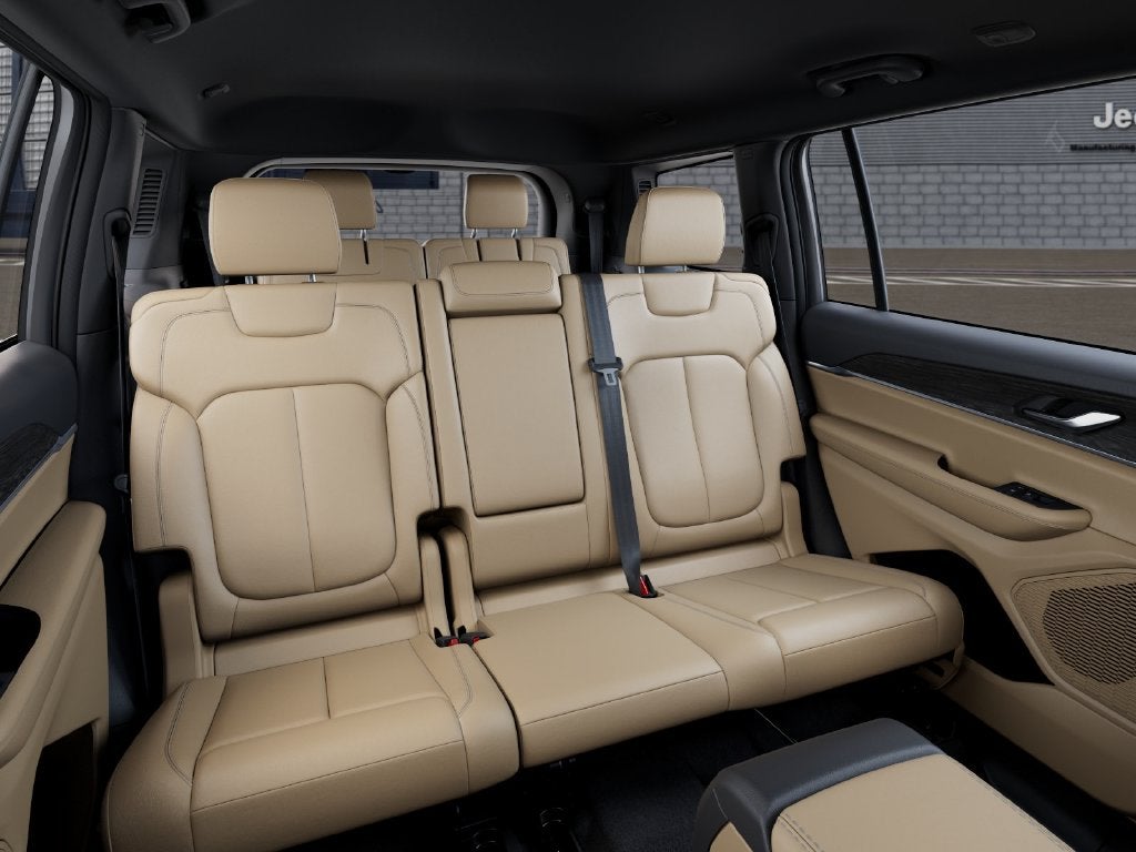 2027 Jeep Grand Cherokee GRAND CHEROKEE L LIMITED 4X4