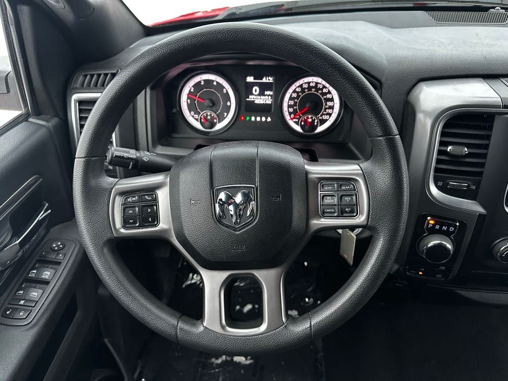 2024 RAM 1500 Classic Warlock Crew Cab 4x4 5'7' Box