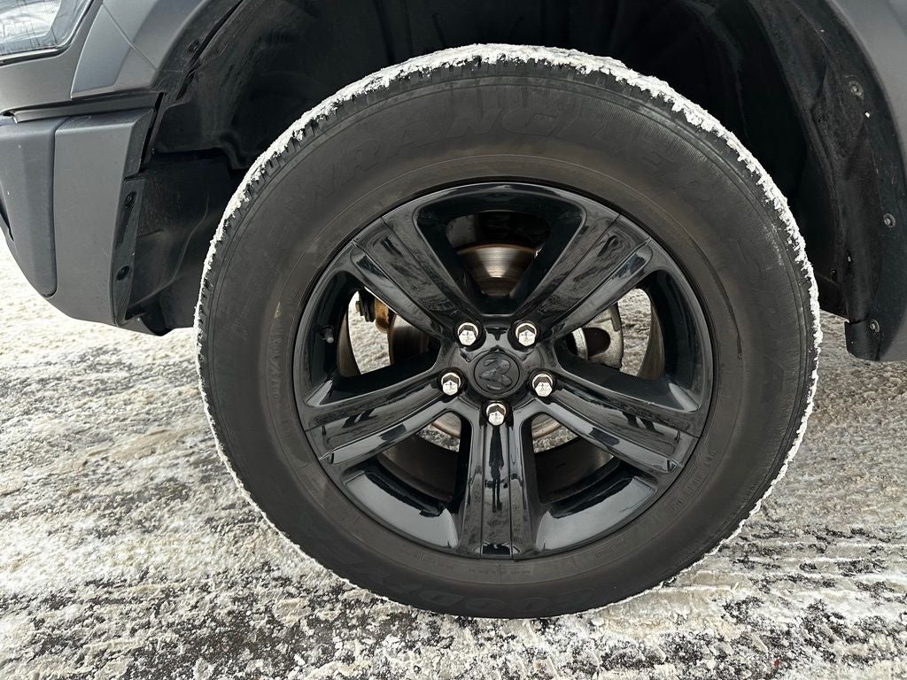 2024 RAM 1500 Classic Warlock Crew Cab 4x4 5'7' Box