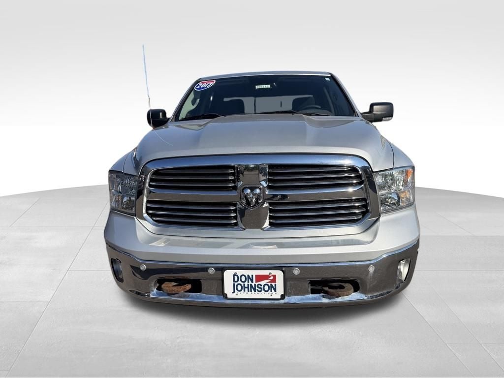 2017 RAM 1500 Big Horn Crew Cab 4x4 6'4' Box