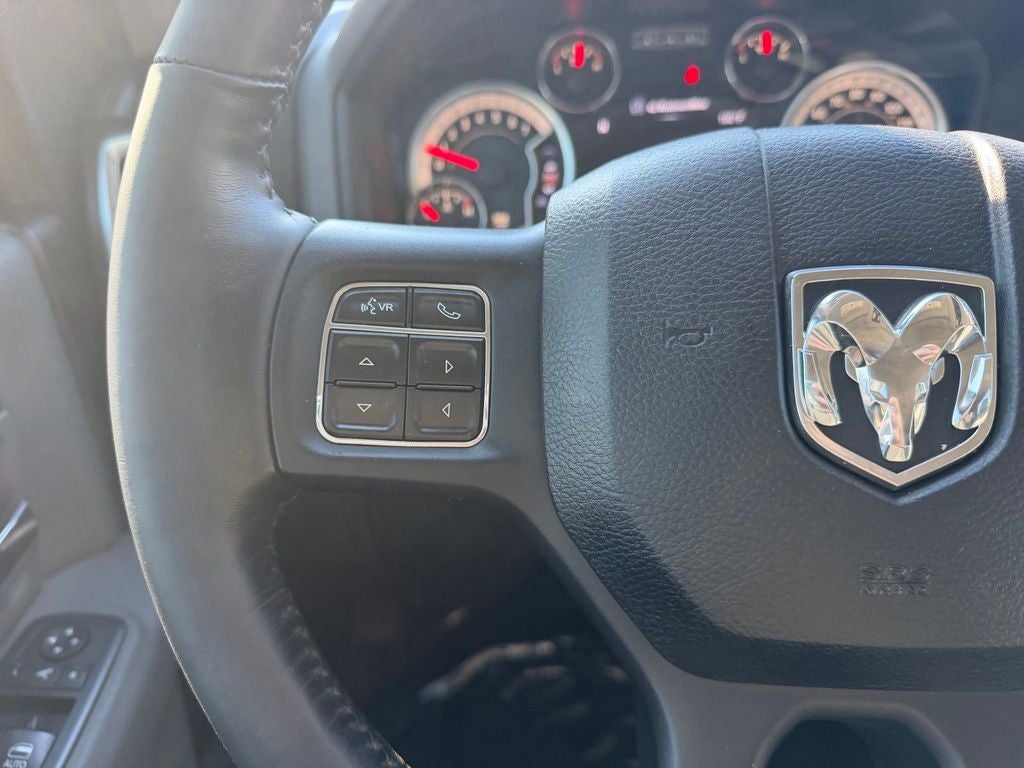 2017 RAM 1500 Big Horn Crew Cab 4x4 6'4' Box