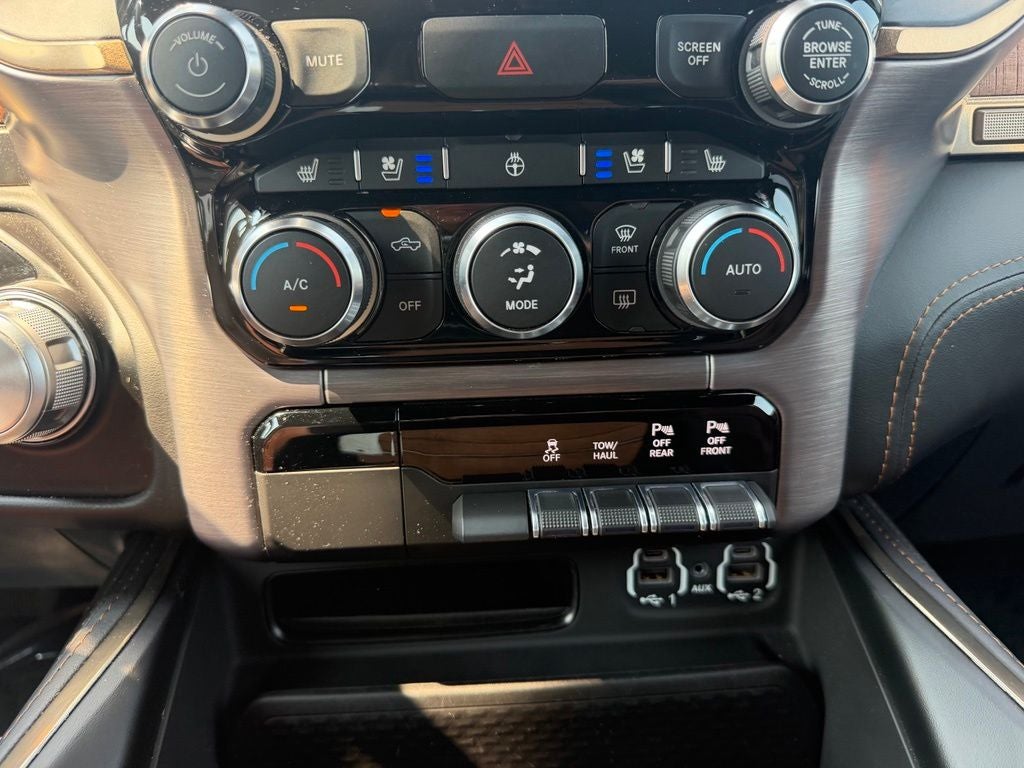 2022 RAM 1500 Limited Longhorn Crew Cab 4x4 5'7' Box