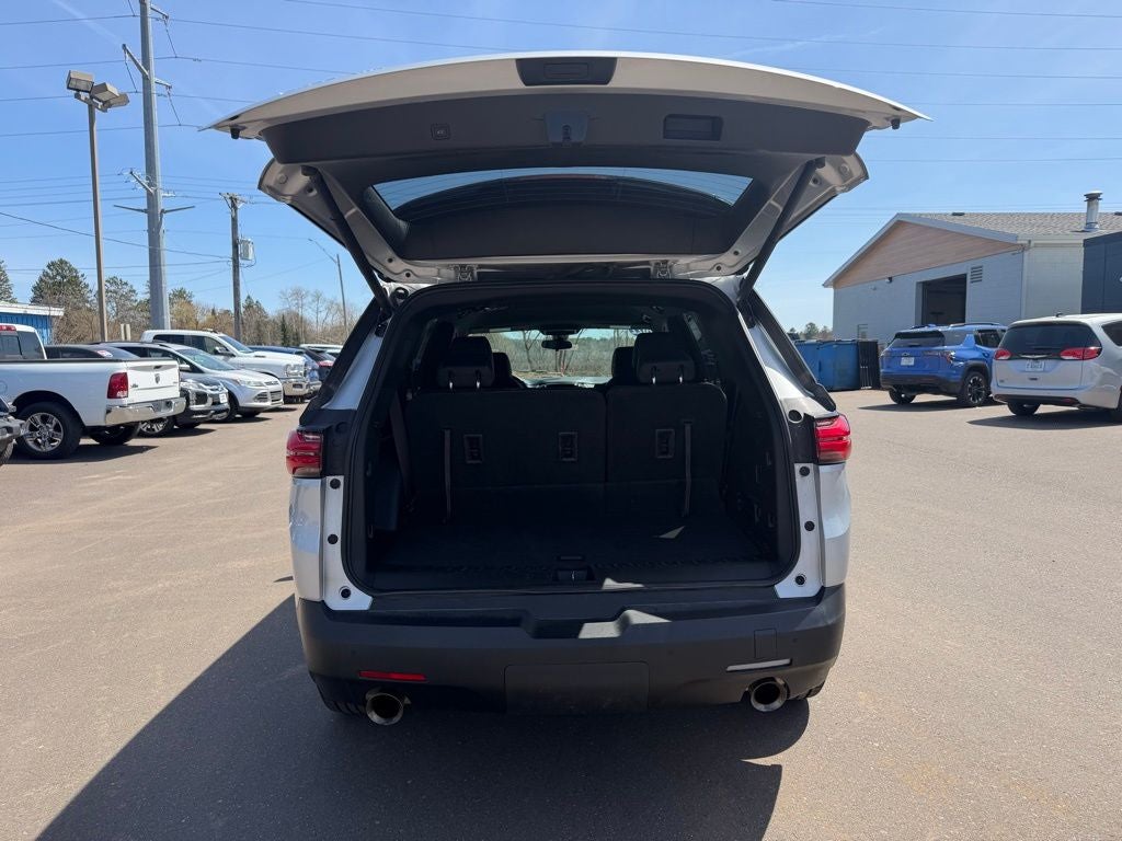 2022 Chevrolet Traverse AWD LT Leather