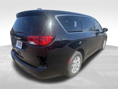 2026 Chrysler Voyager VOYAGER LX