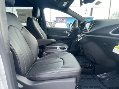 2026 Chrysler Voyager VOYAGER LX