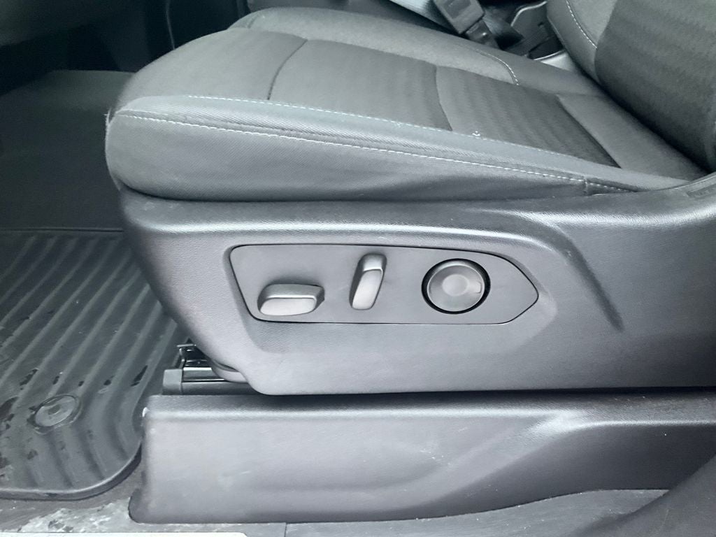 2025 Chevrolet Silverado 1500 LT LT1