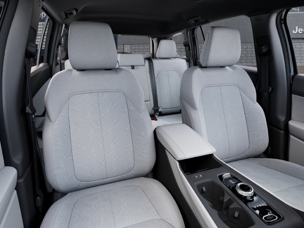 2027 Jeep Cherokee CHEROKEE LAREDO 4X4