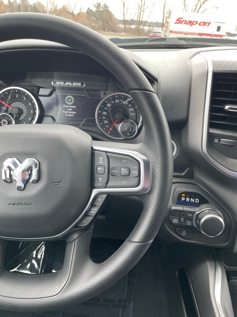 2026 RAM Ram 1500 RAM 1500 EXPRESS CREW CAB 4X4 5'7' BOX