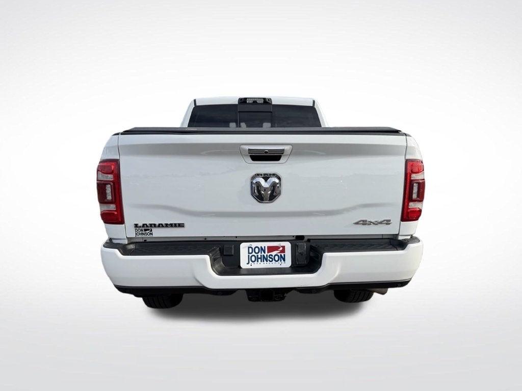 2022 RAM 2500 Laramie Crew Cab 4x4 6'4' Box