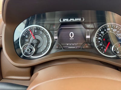 2022 RAM 2500 Laramie Crew Cab 4x4 6'4' Box