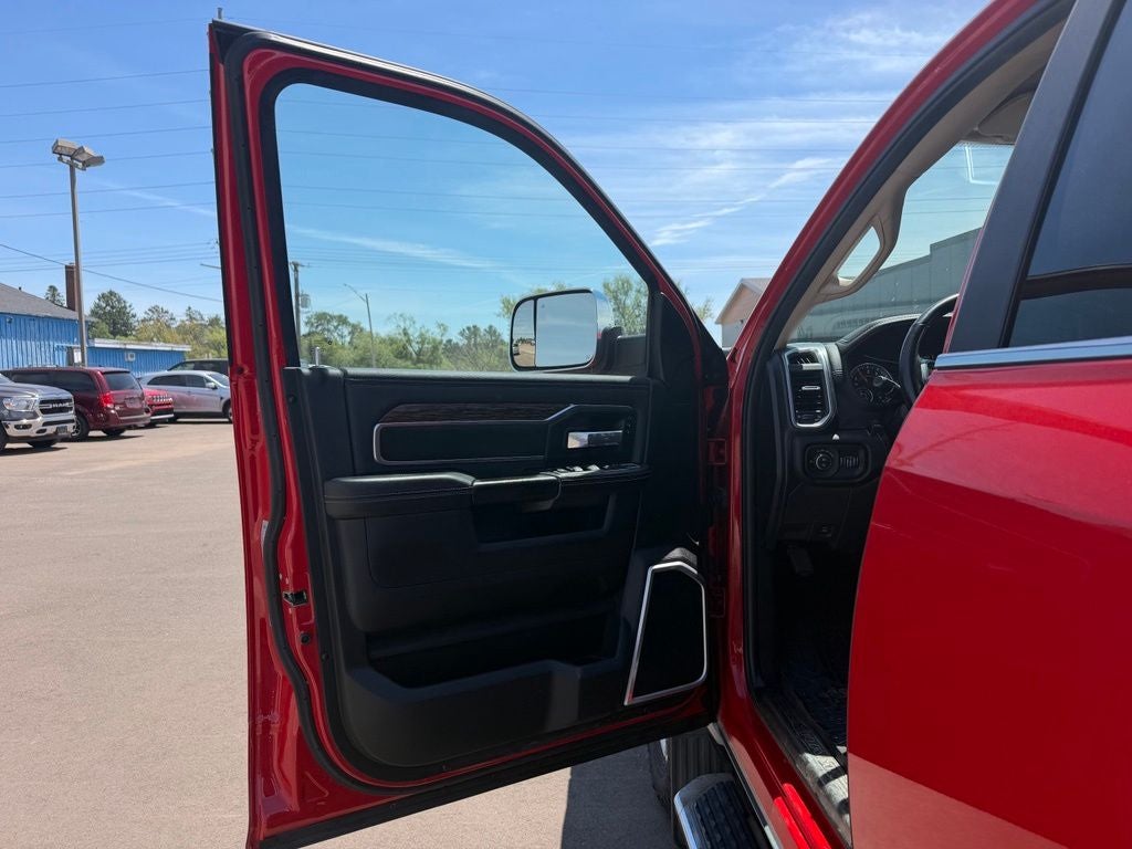 2021 RAM 2500 Laramie Crew Cab 4x4 6'4' Box