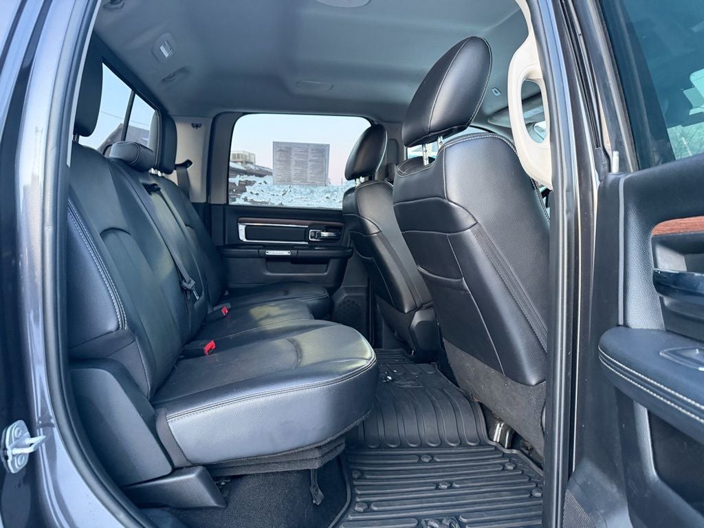 2018 RAM 2500 Laramie Crew Cab 4x4 6'4' Box