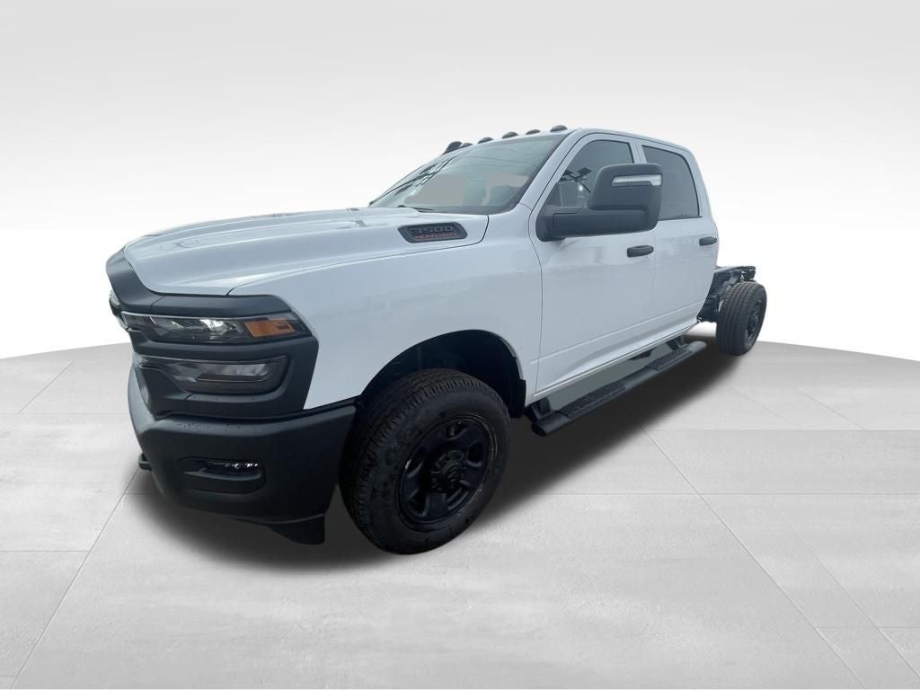2026 RAM Ram 3500 Chassis Cab RAM 3500 TRADESMAN CREW CAB CHASSIS 4X4 60' CA