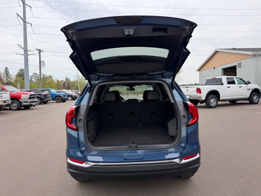 2024 GMC Terrain AWD SLT