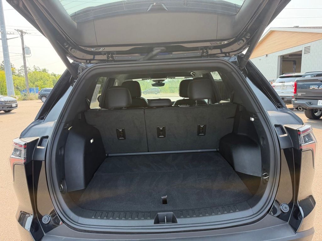 2025 Chevrolet Equinox AWD LT