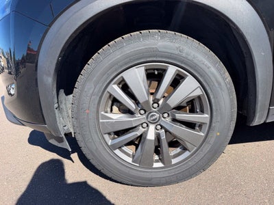 2025 Nissan Pathfinder SV 4WD
