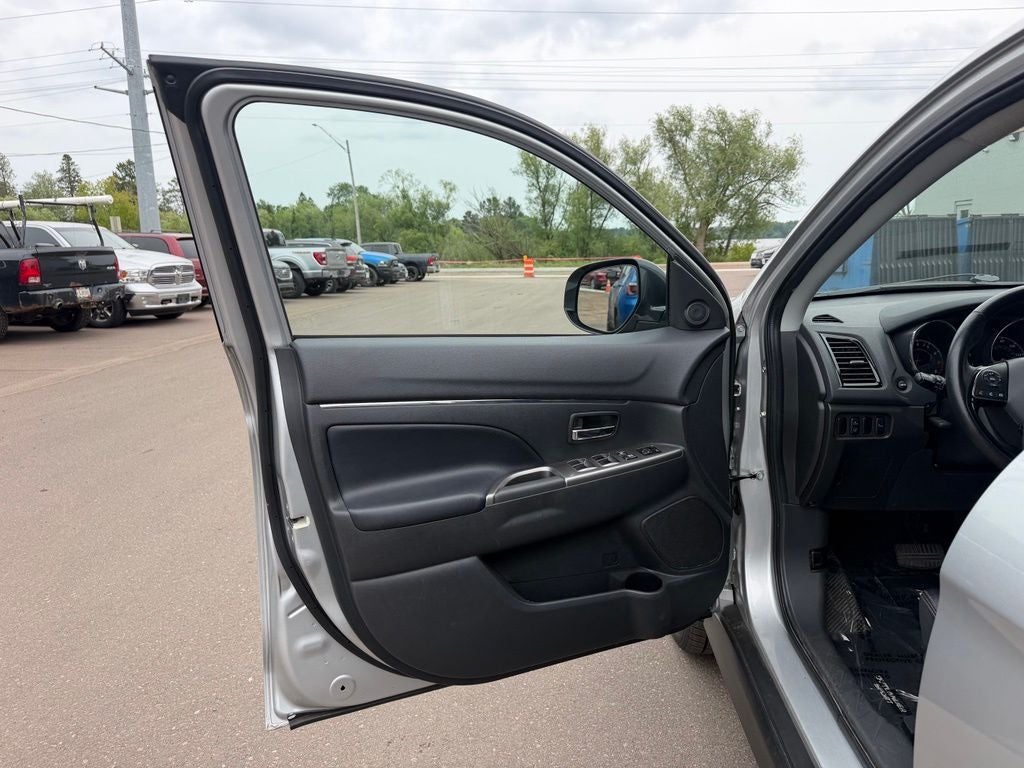 2024 Mitsubishi Outlander Sport Base