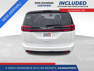 2024 Chrysler Pacifica Touring L