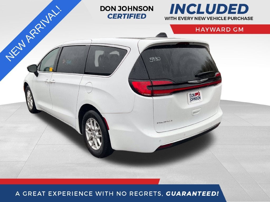2024 Chrysler Pacifica Touring L