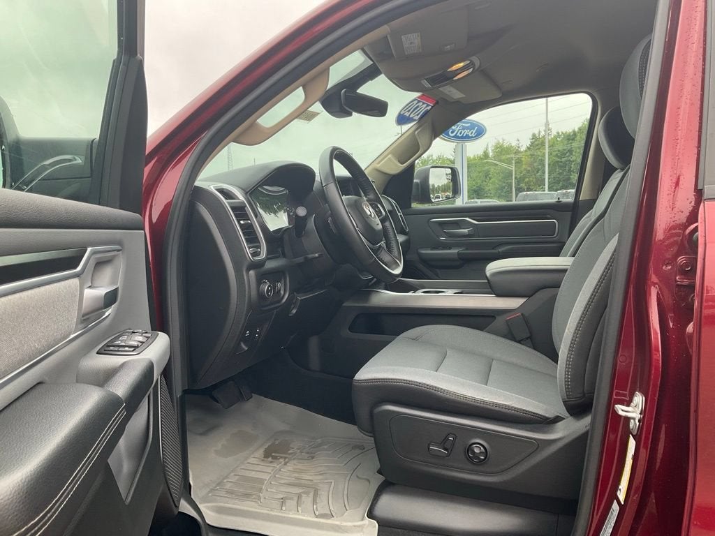 2020 RAM 1500 Big Horn Quad Cab 4x4 6'4" Box