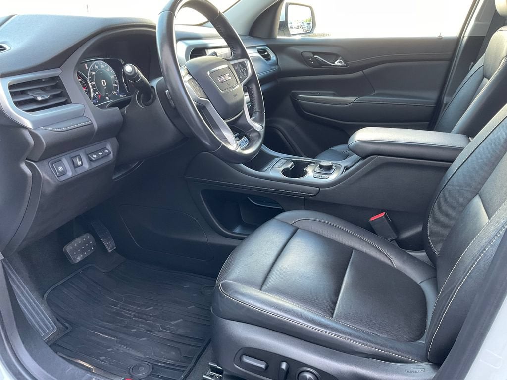 2020 GMC Acadia SLT