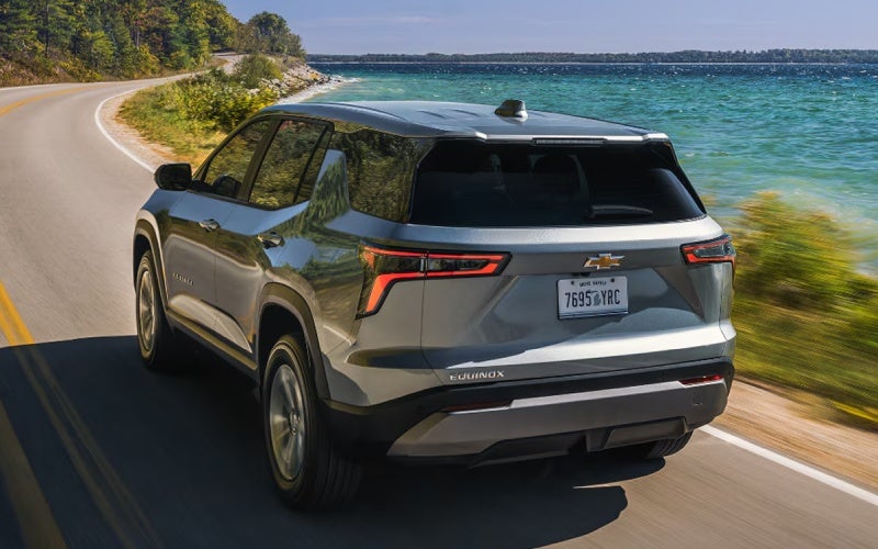 2027chevroletequinox-exterior-02